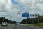 File:Florida I95nb Rest Area 20331 1 mile overhead sign.jpg 