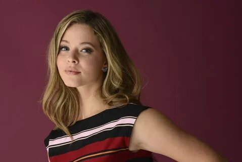 Hot TV Babe Of The Week.Sasha Pieterse 天 涯 小 筑