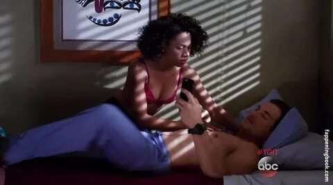 Kelly mccreary naked 👉 👌 Kelly McCreary Races Up "Sticky" Wa