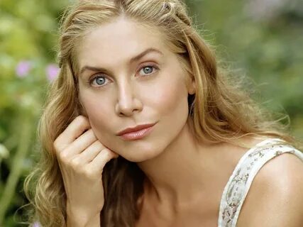 Elizabeth Mitchell OMG stunning! Elizabeth mitchell, Celebri