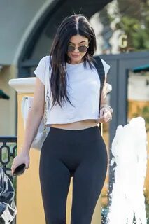 Kylie Jenner Out In Calabasas - Celebzz - Celebzz