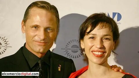 Viggo Mortensen y Ariadna Gil emparejados Panorama de foto. 