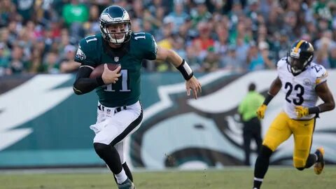 WATCH: Carson Wentz, Darren Sproles team up for coolest TD e