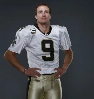 Drew Brees cock head leaning to the left, vpl summernotme Fl