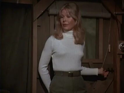 mash_caps: The Premiere M*A*S*H Screencap Archive