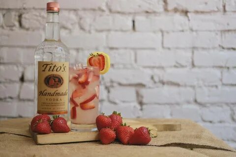 Tito's Strawberry Lemonade Recipe A refreshing cocktail mixed with fre...