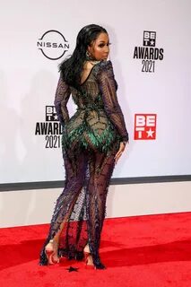 Yung Miami Displays Her Boobs at The BET Awards in Los Angel