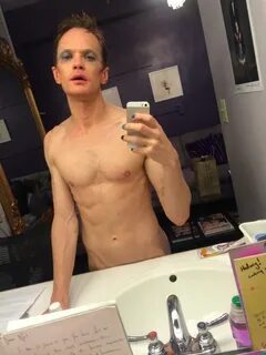 Neil Patrick Harris posts naked photo of himself after perfo