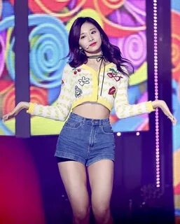 Chou Tzuyu on Instagram: "This outfit though 🤙 💕 💕 . Follow 