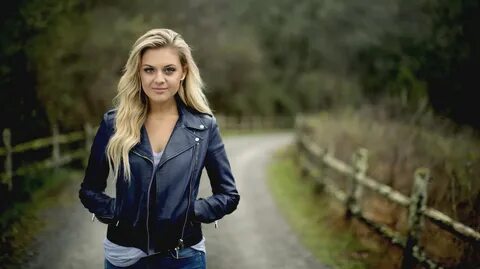 7 Questions For Kelsea Ballerini - Galore