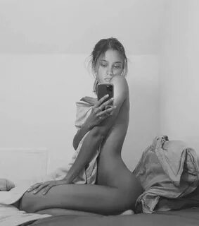 Instagram : Anouchka Alsif pose nue, Tibo InShape dévoile se