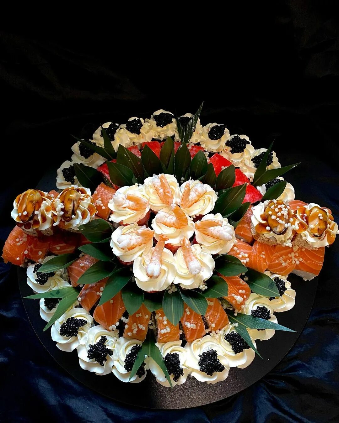 Торт из суши и роллов заказать иркутск фото 108