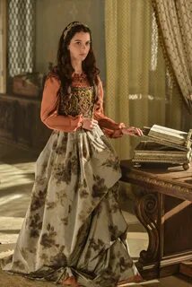 Mary Stuart Reign dresses, Reign fashion, Reign outfits