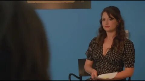 Milana Vayntrub