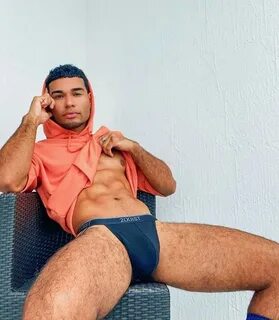 Jozea Flores - Naked Male celebrities