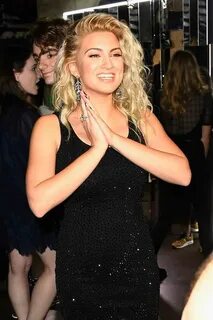 55+ Sexy Tori Kelly Boobs Pictures Are A Genuine Masterpiece