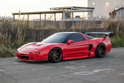 Slammed Widebody 1991 Acura NSX Is a Genuine One-Off With Fa