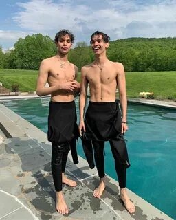 971 Likes, 6 Comments - Dobre Twins (@dobrelarcus) on Instag