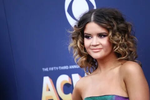 Maren Morris Medium Curls - Maren Morris Hair Looks - StyleB