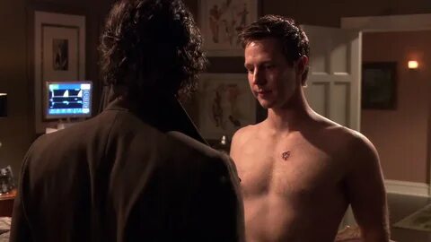 ausCAPS: Jason Dohring shirtless in Moonlight 1-10 "Sleeping