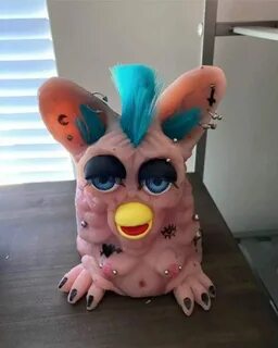 This Furby or "Skinby" - Imgur