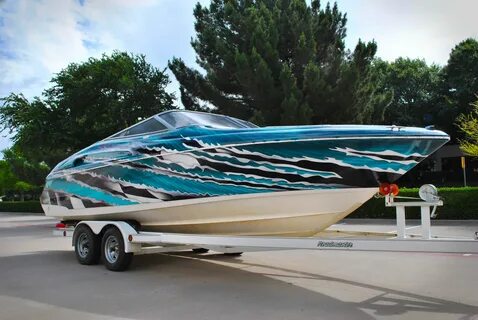 Vinyl Boat Wrapping SkiSafe