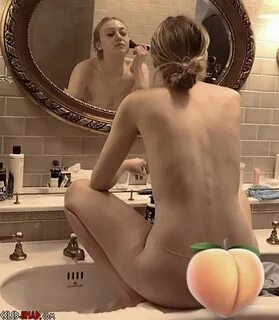 Dakota Fanning Puts Her Naked Ass In A Sink