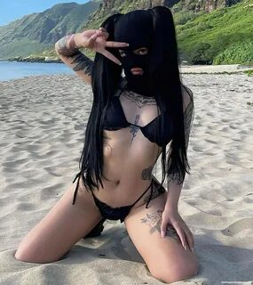 Bella_isats