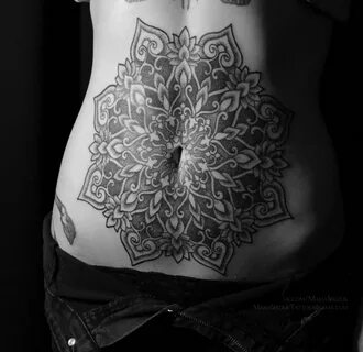 Mandala tattoo idea for stretch mark cover up Татуировки, Та