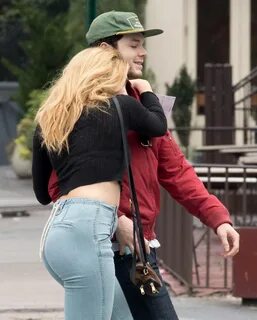 PEYTON ROI LIST in Tight Denum Out in New York 09/11/2018 - 