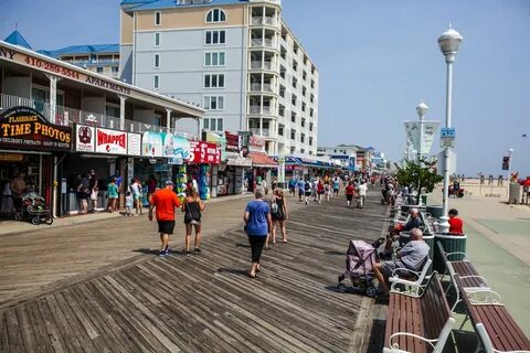 Ocean City, Md., starts requiring people to wear masks on th