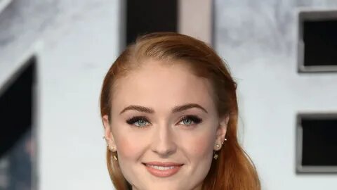 Sophie Turner Reveals Platinum Blonde Hair Makeover Teen Vog