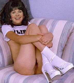 Naked Celebrity Girls: Cindy Williams