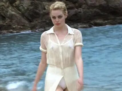 SNEAK PEEK : Emma Stone In "Vogue"