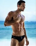 Pin by Ganda on Segitiga in 2019 Sexy men, Hot guys, Attract