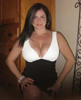 Sexy Wife. pic.twitter.com/WMlvPd9MhR. 