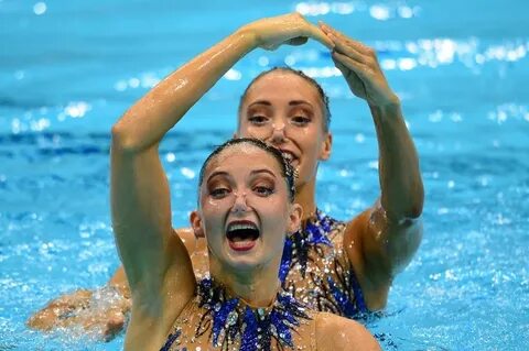 Horrible Faces in the Olympic Synchronized Swimming - Thedai