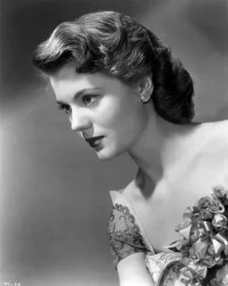 Peggie Castle - Görsel 7 - TurkceAltyazi.org