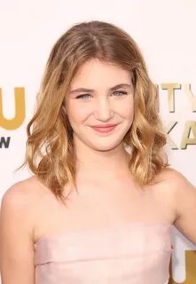 Sophie Nélisse - Ethnicity of Celebs What Nationality Ancest