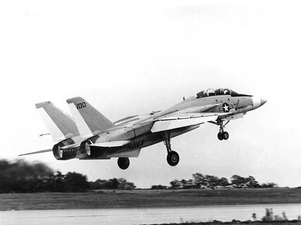 File:100th F-14 Tomcat produced taking off in 1974.jpg - Wik