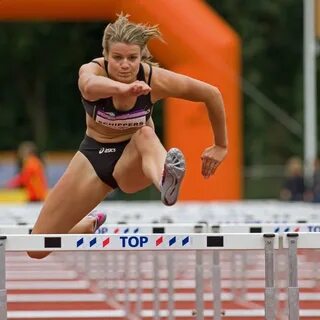 Daphne Schippers at 100m hurdles - PentaxForums.com