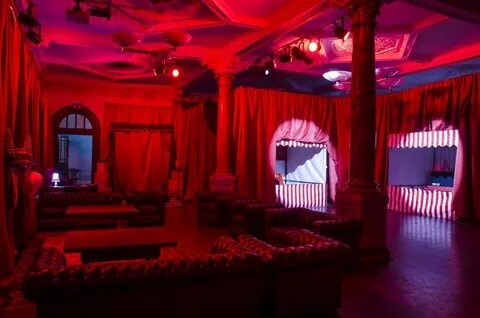 classic-style #funfair #shys in a #chillout space Red rooms,