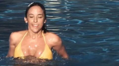 Lacey Chabert in bikini in the pool - picture #27222