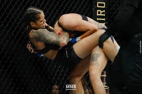 Esther Lin, MMA Fighting. 