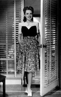 Picture of Judy Garland Judy garland, Hollywood glam, Fashio