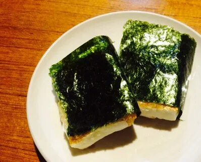 Isobe-yaki (Baked mochi wrapped in Nori seaweed) IROHA PRESS