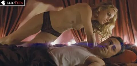 Piper Perabo desnuda en Looper (2012) - La BiblioTeta