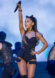 Ariana Grande Update (@ArianatorRain) Dance outfits, Bachata