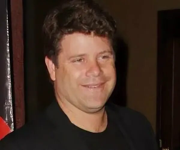 Sean Astin Biography - Facts, Childhood, Family Life & Achie