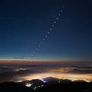 APOD: 2012 August 24 - Moon Meets Morning Star Astronomy pic